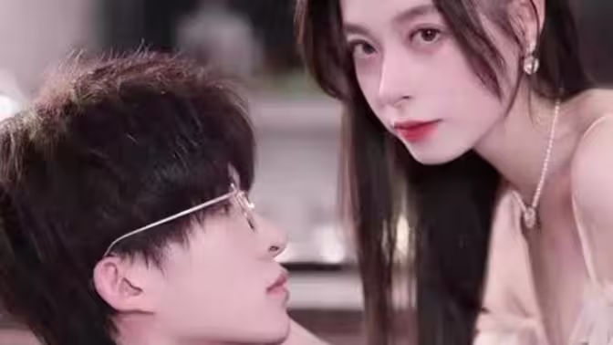 離婚后，夫人成了千億大佬(全集)