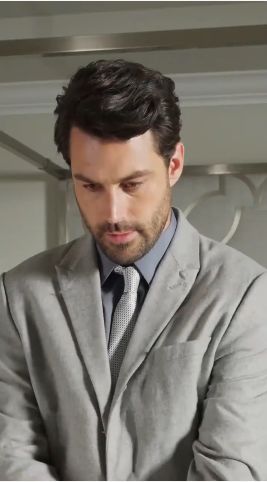 她藏起孕肚離職，禁欲上司急瘋了(全集)